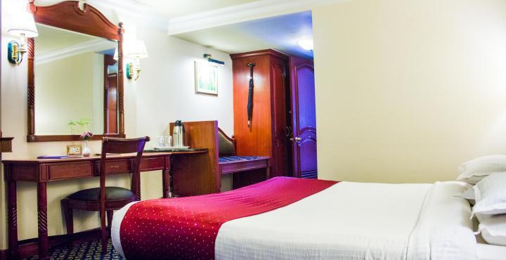 Hotel Nahar Nilgiris Ooty Kültér fotó