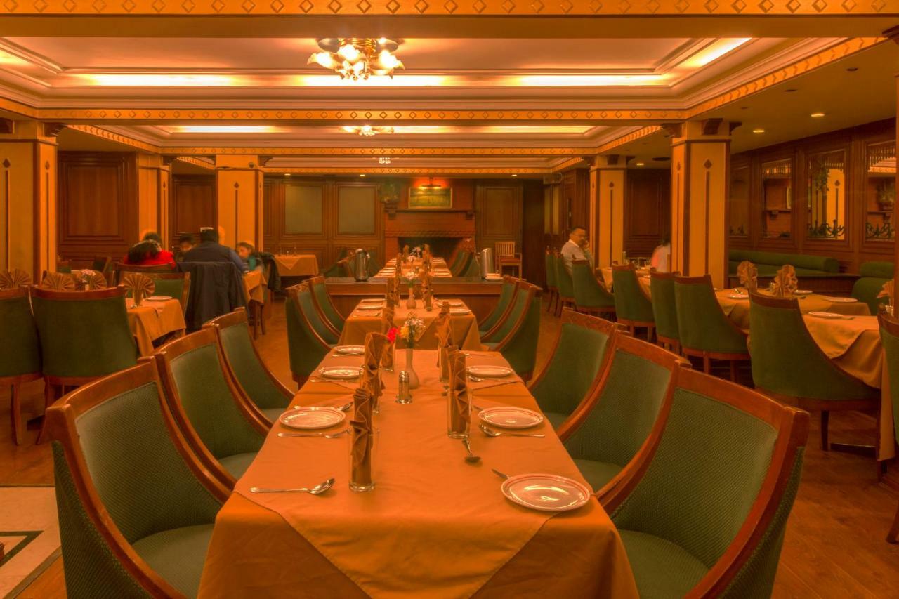 Hotel Nahar Nilgiris Ooty Kültér fotó